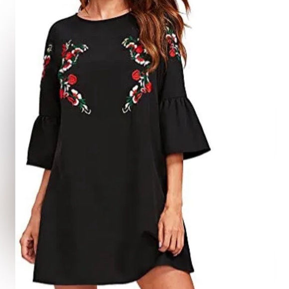 Florens Bell Sleeve Embroidered Tunic Dress - NWOT - Navy - Small - Picture 2 of 6